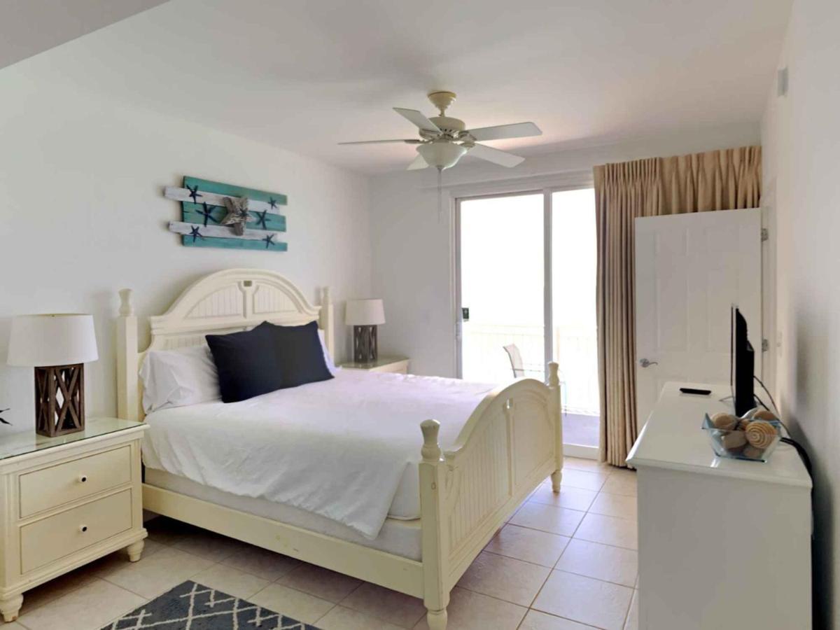 Apartment Splash #1202 West *
